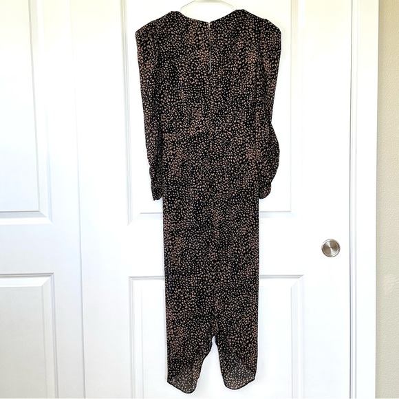 ASTR the Label Ruched Front Midi Dress - Picture 13 of 16